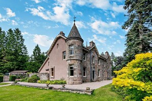 Exterior - 9 Bed in Tomintoul (oc-91597) (Tomintoul)