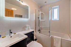 Towels - 2 Bed in Hudswell (oc-w28429) (Hudswell)