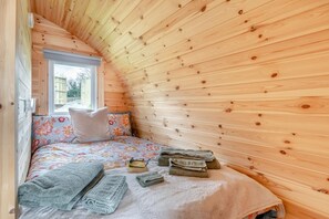 واي فاي مجانًا وملاءات أسرّة