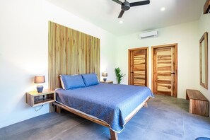 4 bedrooms, desk, iron/ironing board, free WiFi - Modern Luxury Villa + Pool & Beach Club Access + Free Golf! (Pinilla)