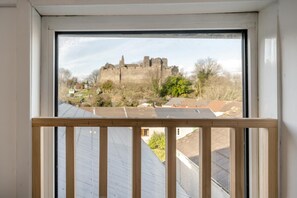 Interior - 2 Bed in Mumbles (oc-c28838) (The Mumbles)