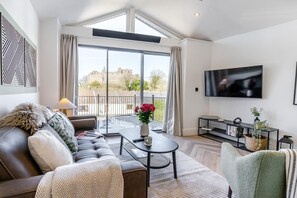 TV - 2 Bed in Mumbles (oc-c28839) (The Mumbles)