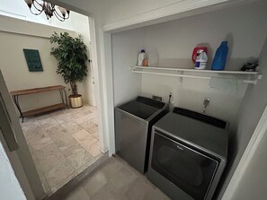 Interior - Frisco Oasis, 3 bedroom, 4 beds, 2 full bathrooms. Italian Leather Couches (Frisco)
