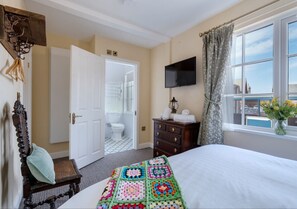 Fer et planche à repasser, accès au Wi-Fi (inclus), literie fournie