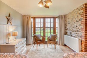Interior - 3 Bed in Upottery (oc-t28827) (Upottery)