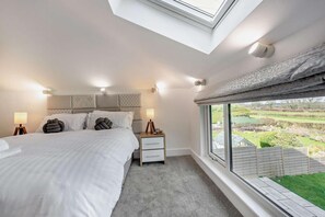 Iron/ironing board, free WiFi, bed sheets - 2 Bed in Llanarthney (oc-c28877) (Llanarthney)