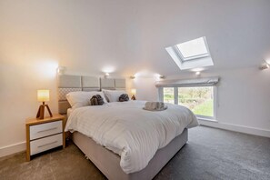 Iron/ironing board, free WiFi, bed sheets - 2 Bed in Llanarthney (oc-c28877) (Llanarthney)