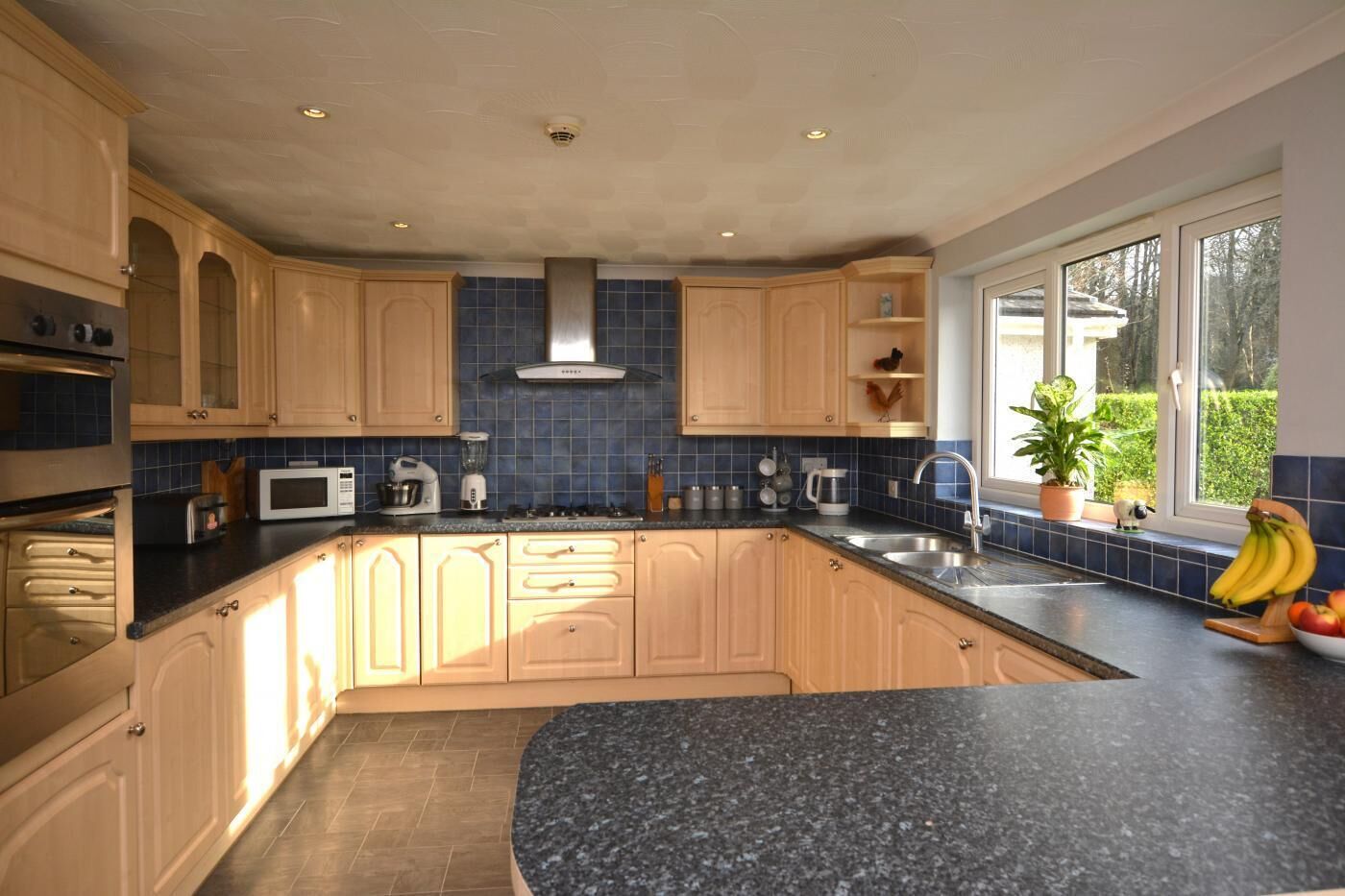 烤箱、洗碗机、高脚椅、厨具/餐具