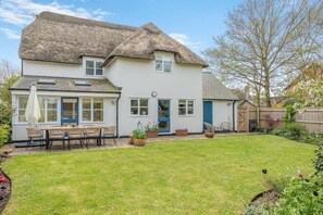 Outdoor dining - 4 Bed in Wool (oc-p28895) (Wool)