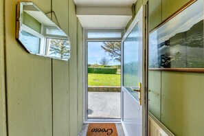Interior - 3 Bed in Llanrhystud (oc-m28913) (Llanrhystyd)