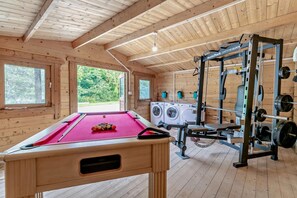 Game room - 4 Bed in Retorrick Mill (oc-t28899) (Saint Mawgan)
