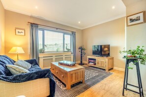 Living area - 4 Bed in Ainthorpe (oc-a28380) (Danby)