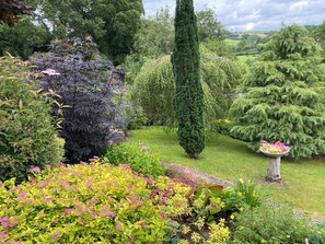 Property grounds - 4 Bed in Ainthorpe (oc-a28380) (Danby)