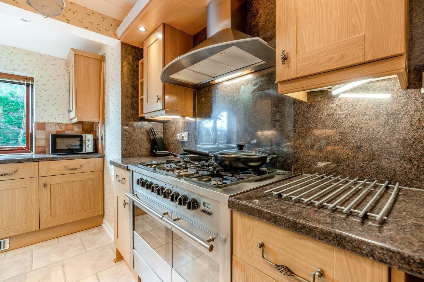 Lave-vaisselle, chaise haute