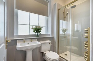 Towels - 1 Bed in Soulby (oc-m28925) (Pooley Bridge)