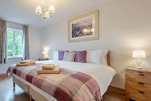 Iron/ironing board, travel crib, WiFi (free), bed sheets
