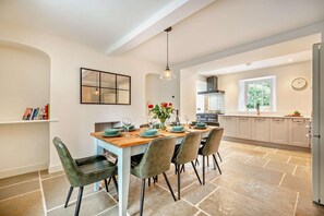 Dining - 3 Bed in Penryn (oc-chy969) (Penryn)
