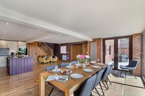 Dining - 4 Bed in Thwing (oc-t29013) (Thwing)