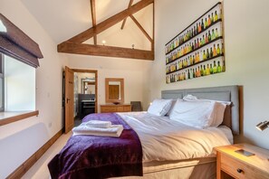 Iron/ironing board, free WiFi, bed sheets - 4 Bed in Thwing (oc-t29013) (Thwing)