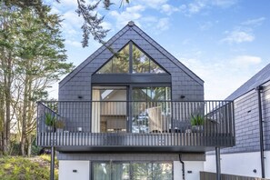 Exterior - 2 Bed in Padstow (oc-t29016) (Padstow)