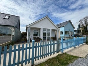 Exterior - 2 Bed in Bishopston (oc-h28996) (Bishopston)