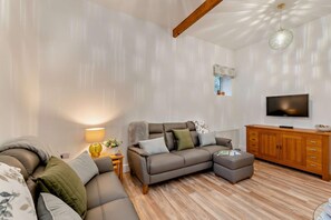 TV - 2 Bed in Shotley Bridge (oc-h29037) (Shotley Low Quarter)