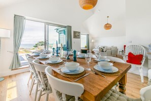 Dining - 4 Bed in Trevone (oc-p28959) (Trevone)