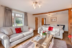TV, fireplace - 3 Bed in Docking (oc-r29042) (Docking)