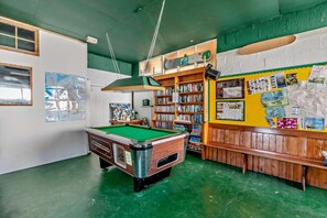 Game room - 3 Bed in Blue Anchor (oc-b28903) (Blue Anchor)