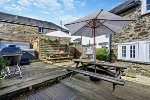 Outdoor dining - 7 Bed in St. Agnes (oc-p28968) (Saint Agnes)