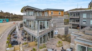 Exterior - 2 Bed in Tenby (oc-t29060) (Tenby)