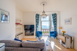 TV - 1 Bed in Hythe (oc-c28937) (Hythe)