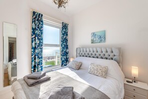 Iron/ironing board, free WiFi, bed sheets - 1 Bed in Hythe (oc-c28937) (Hythe)