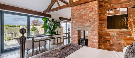 Fer et planche à repasser, Wi-Fi gratuit, draps fournis