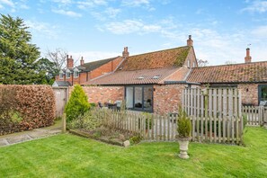 Exterior - 1 Bed in Sinnington (oc-w29091) (Normanby)