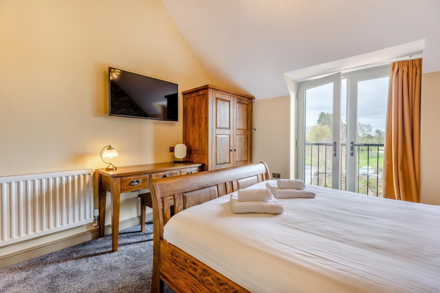 1 bedroom, free WiFi, bed sheets