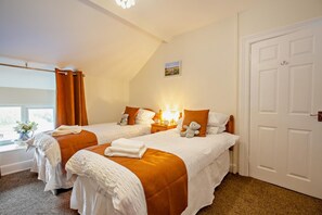 3 bedrooms, free WiFi, bed sheets
