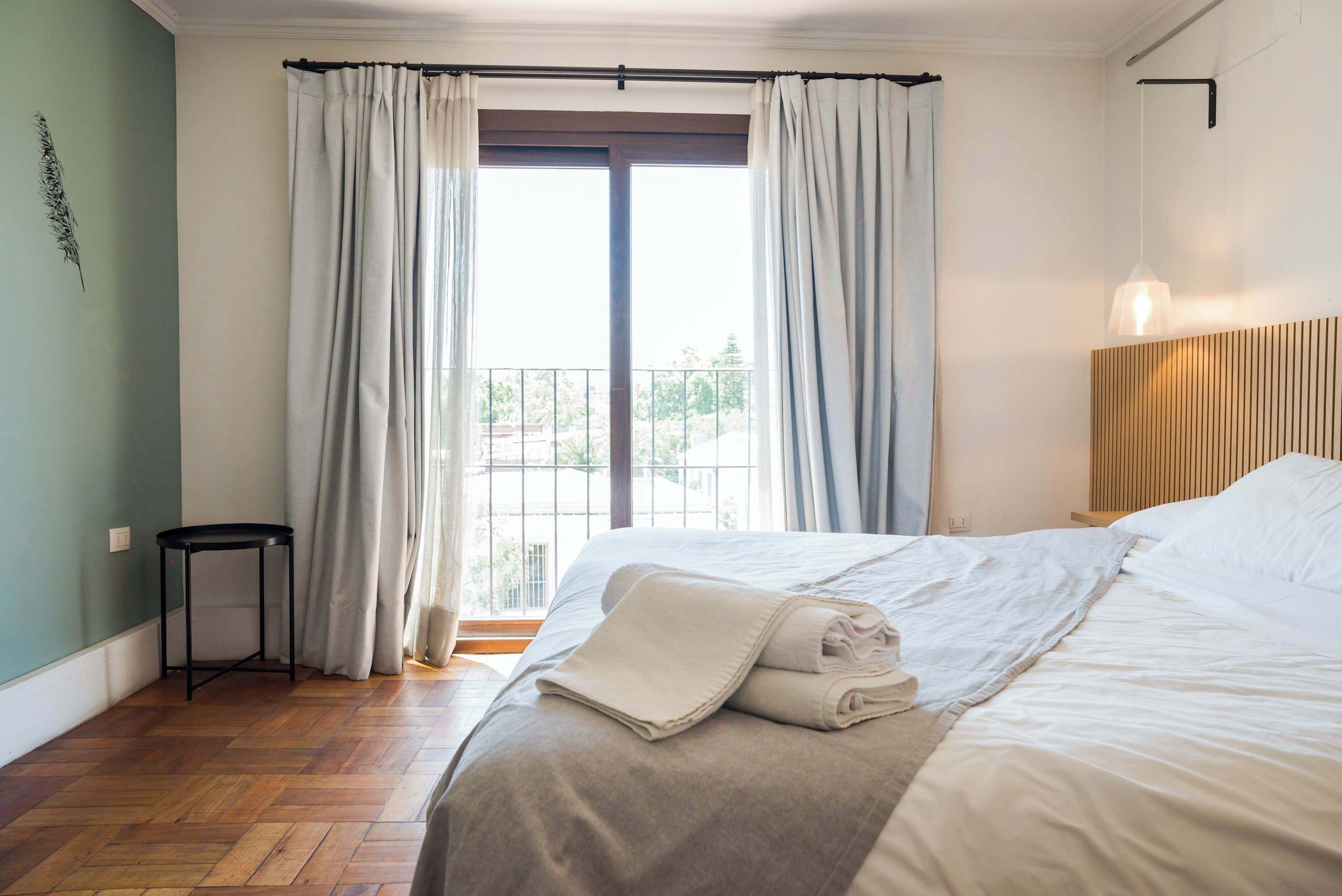 Schreibtisch, Bügeleisen/Bügelbrett, kostenloses WLAN, Bettwäsche