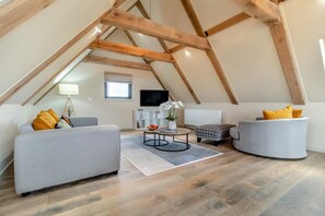 TV - 1 Bed in Heveningham (oc-w29032) (Heveningham)