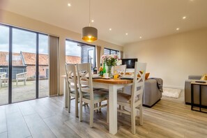 Dining - 3 Bed in Heveningham (oc-w29031) (Heveningham)