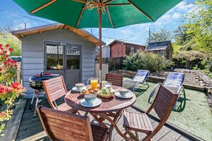 Outdoor dining - 3 Bed in St. Austell (oc-c29089) (Charlestown)