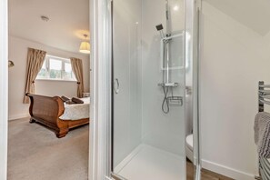 Towels - 3 Bed in Byrness Village (oc-f29082) (Byrness Village)