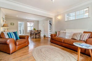 TV - 4 Bed in Southwold (oc-l29092) (Southwold)