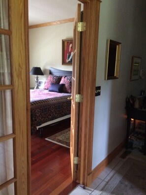 Iron/ironing board, Internet, bed sheets - Spacious 6-bedroom house in marvelous Ludlow with game room (Ludlow)