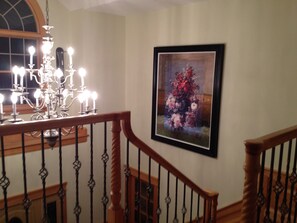 Interior - Spacious 6-bedroom house in marvelous Ludlow with game room (Ludlow)