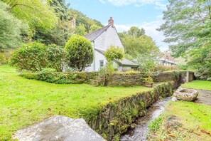 Property grounds - 2 Bed in Boscastle (oc-f29161) (Boscastle)