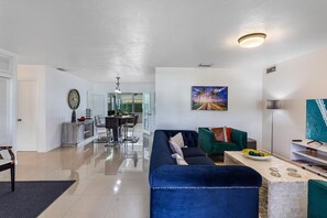 House, Multiple Beds, Non Smoking, Poolside | Living area - Amazon Heated Pool Perfect House (Miami)