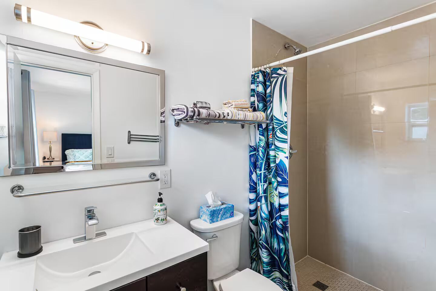 House, Multiple Beds, Non Smoking, Poolside | Bathroom