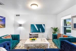 Nhà, nhiều giường, không hút thuốc, cạnh hồ bơi | Khu phòng khách