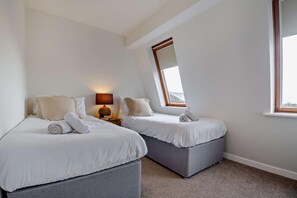 3 slaapkamers, reisbedje, gratis wifi, beddengoed